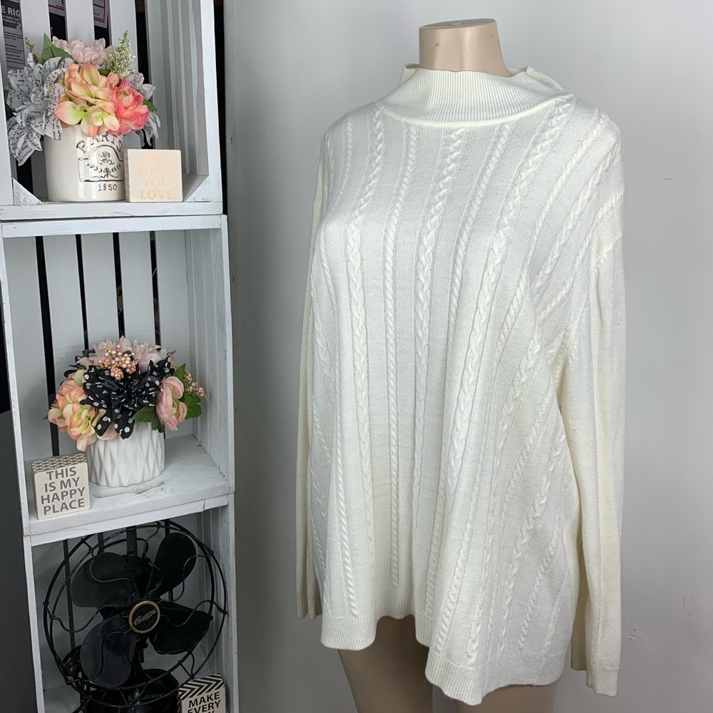 Extra Point by Reference Point Womens Sweater.